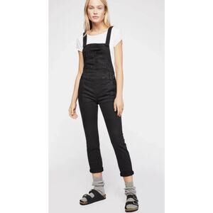 FREE PEOPLE Bib Overalls Womens Size 29 Black Denim Skinny Leg Adjustable Straps